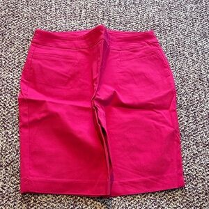 Elegant Pink Women's Vacation Shorts